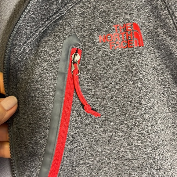 The North Face top gray M - Picture 4 of 6